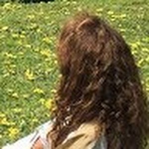 Meet your Posher, Alma